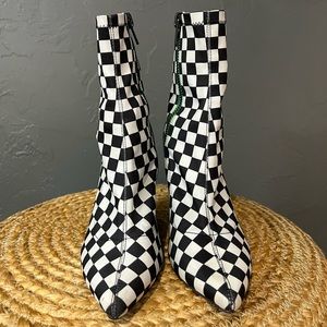 Current Mood Checkered Heeled Boots (8)